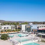 Hotel Ampelia