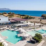 Ampelia 4*