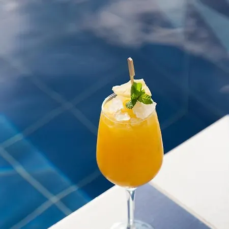 Ampelia Seaside Gennadi