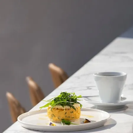 Hotel Ampelia Seaside 4*