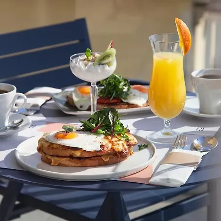 Hotel Ampelia Seaside