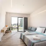 Ampelia 4*
