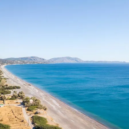 Ampelia Seaside Отель Геннади