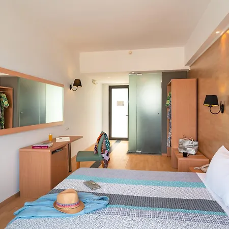 Hotel Ampelia Sea Side