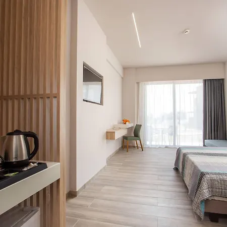 Отель Ampelia Seaside 4*