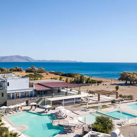 Ampelia Hotel 4*