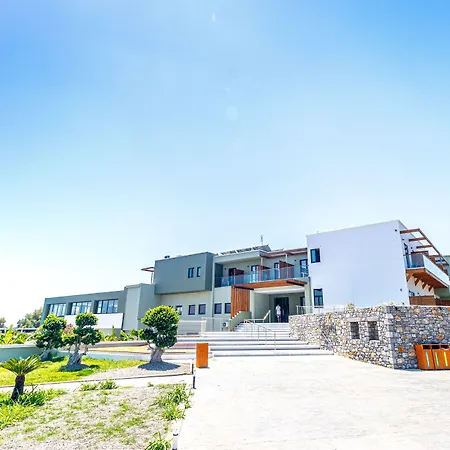 Ampelia Seaside 4*