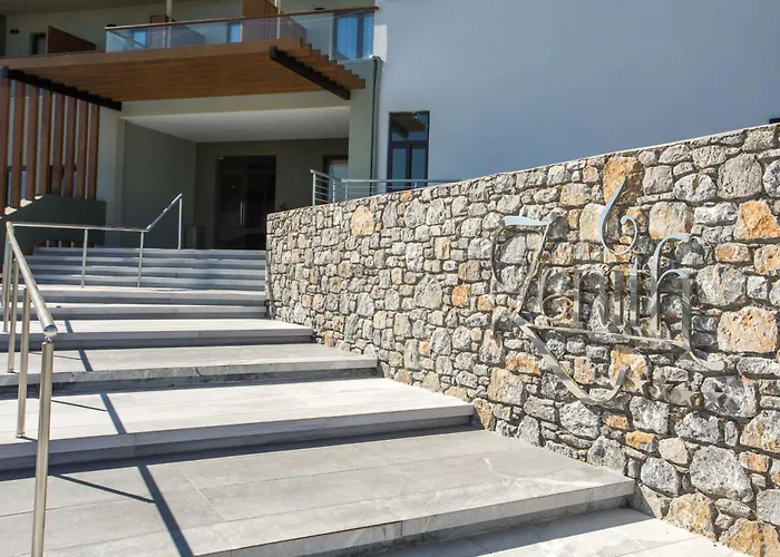 Ampelia Hotel Gennadi