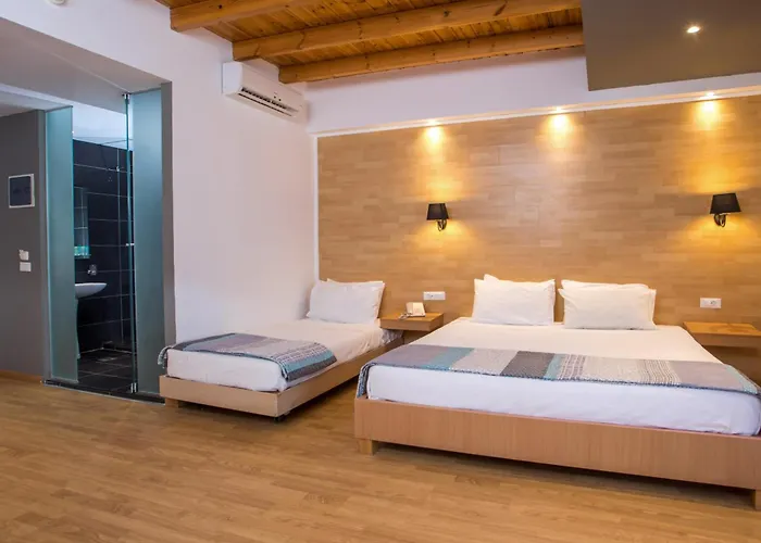 Ampelia Hotel Hotel Jenadi