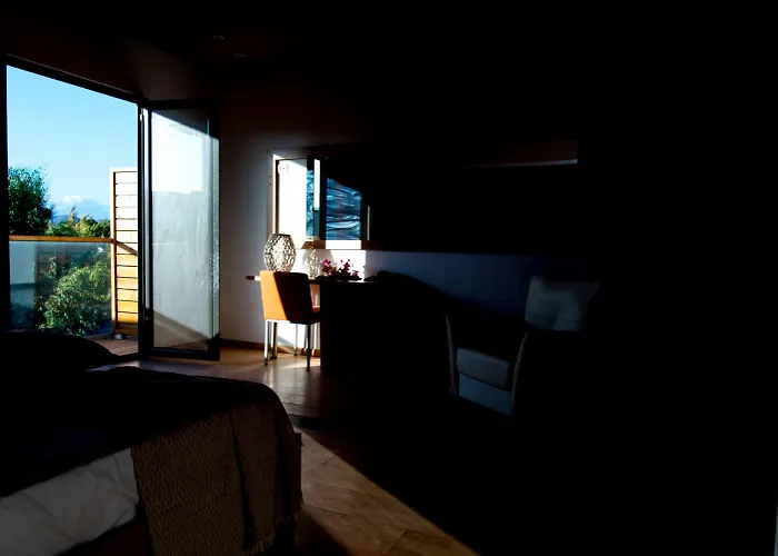 Ampelia Hotel Hotel Jenadi